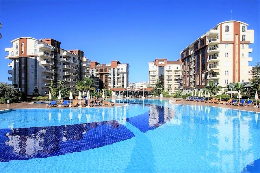 Image of An apartment in a large complex with amenities in Avsallar.